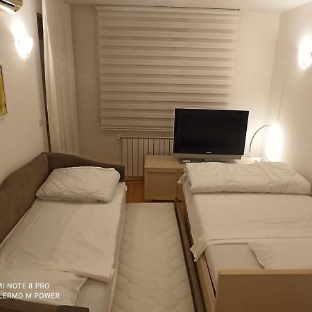 Zagreb Lake Star & Included Garage Parking Place Esterno foto
